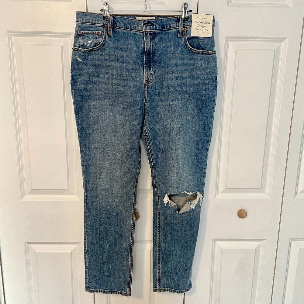 Abercrombie & Fitch The 90's Slim Straight Ultra High Rise Jeans Sz 33/16s NWT
